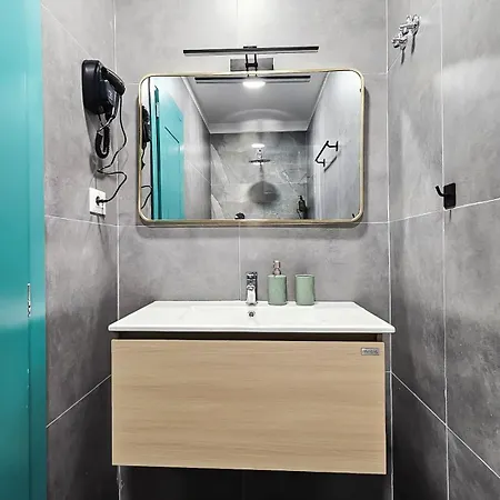 Apart-hotel Daisy Centre Tirana