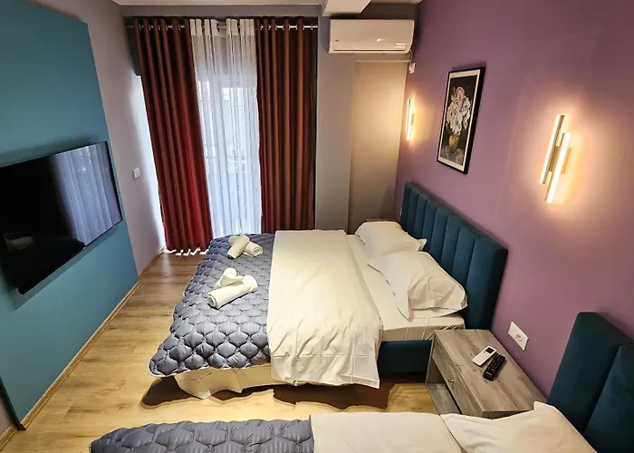 Daisy Centre 3* Tirana