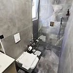 Daisy Centre Aparthotel Tirana