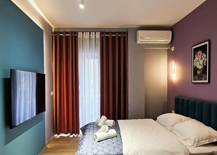 Aparthotel Daisy Centre 3*