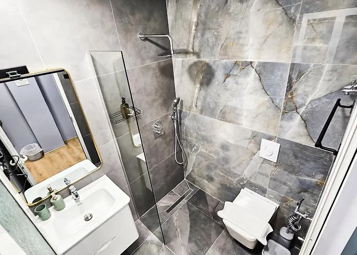 Daisy Centre Apartmanhotel Tirana